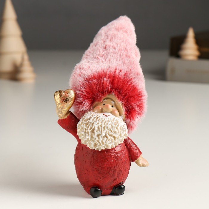 Сувенир полистоун Дедушка Мороз в красном наряде и меховом колпаке, с сердцем 6х4х17 см
