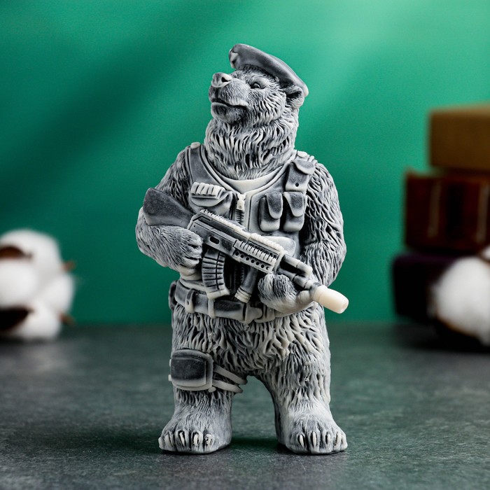 

Фигура "Медведь военный" 13,5см