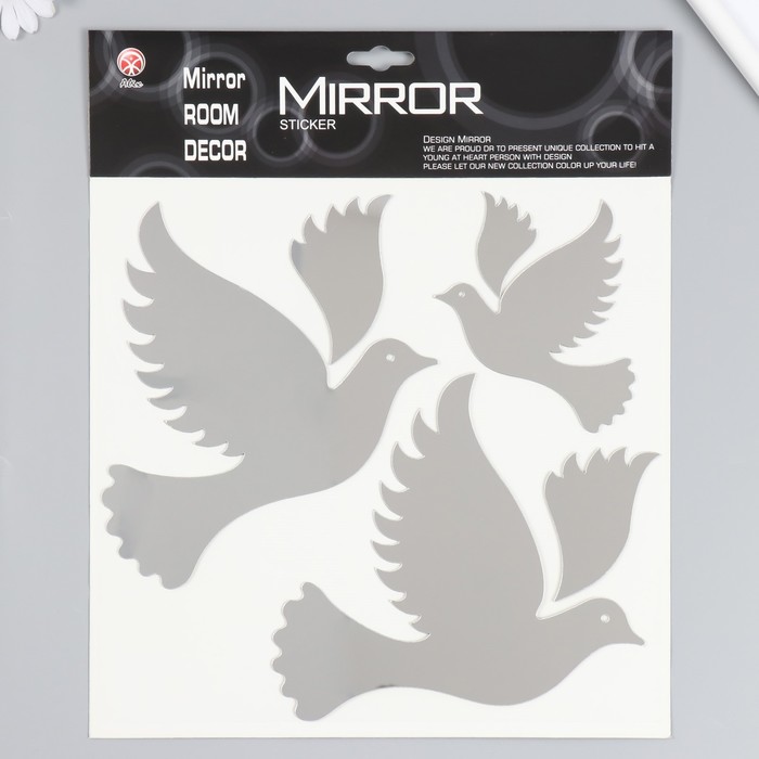 Наклейка интерьерная зеркальная Голуби 38х31 см цена и фото