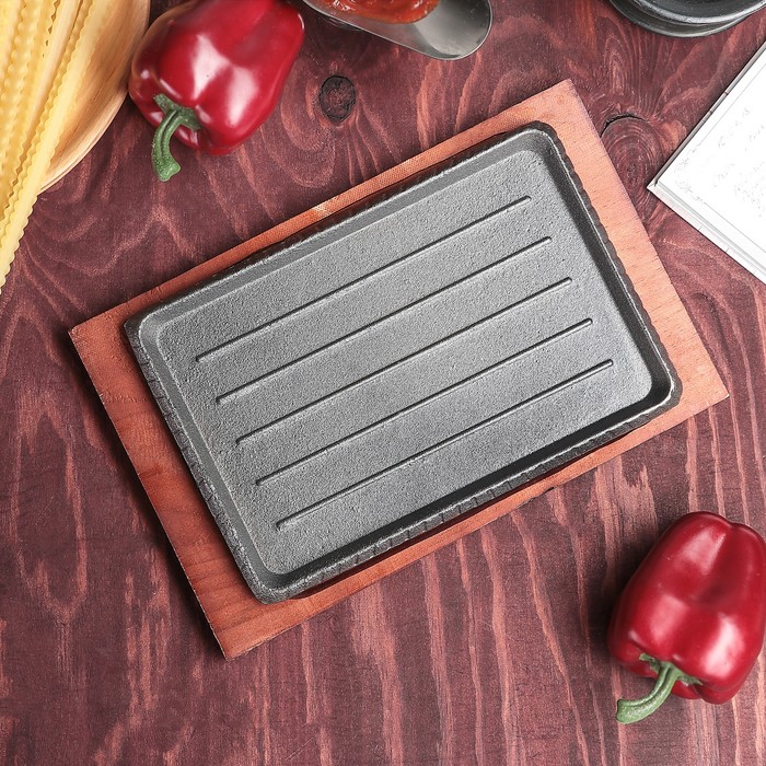 Сковорода на деревянной подставке "Прямоугольник. Гриль" 24,5х17 см