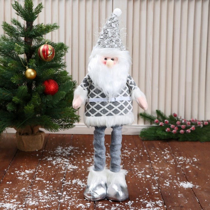 Мягкая игрушка Дед Мороз в костюме с ремешком, длинные ножки стоит, бело-серый зимнее волшебство мягкая игрушка дед мороз шубка с кружочками 15х30 см серебро стоит