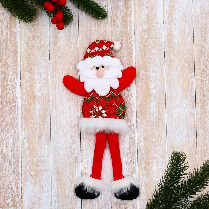 Мягкая подвеска Дед Мороз в костюмчике с орнаментом, длинные ножки 10х28 см, красный мягкая подвеска олень в костюмчике с орнаментом длинные ножки 8х24 см красный