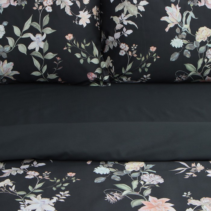 фото Постельное бельё этель 1,5 сп black flowers, 143х215 см, 150х214 см, 50х70 см -2 шт, мако-сатин 114г/м2