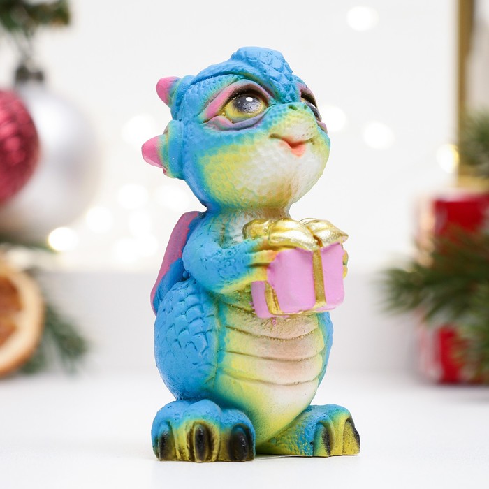 

Фигура "Дракончик с подарком" синяя, 5,5х5х7,5см