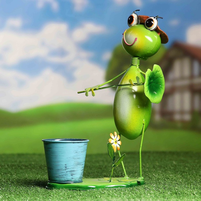 Садовая фигура с кашпо "Лягушонок с кувшинкой"