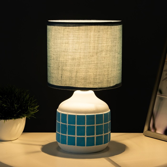 фото Настольная лампа "гликерия" e14 40вт бело-синяя 15х15х27 см risalux