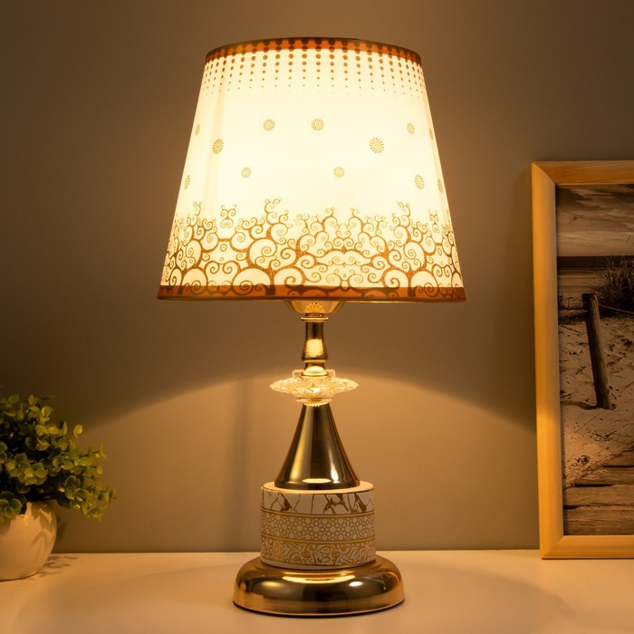 фото Настольная лампа "софия" е27 40вт золото 22х22х40 см risalux