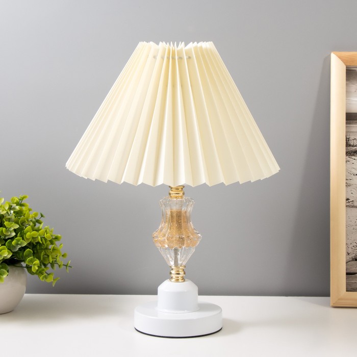 Настольная лампа Кендал Е27 40Вт белый 25х25х40 см RISALUX