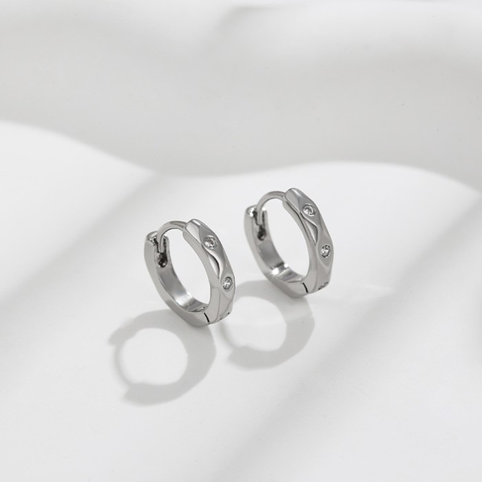 Серьги-кольца XUPING мини, d=1,3 см, цвет белый в серебре