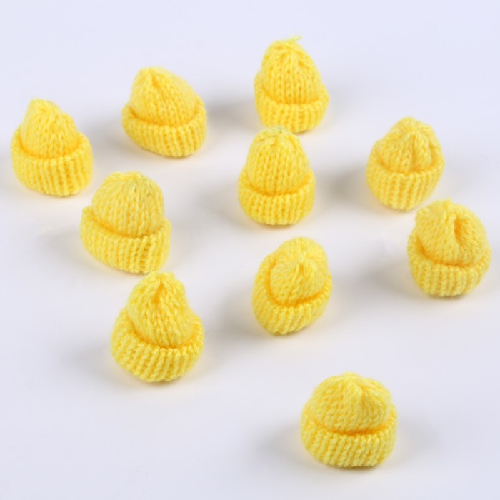 цена Шапка для игрушек вязаная, набор 10 шт., цвет жёлтый, размер 1 шт. — 3 × 4 см