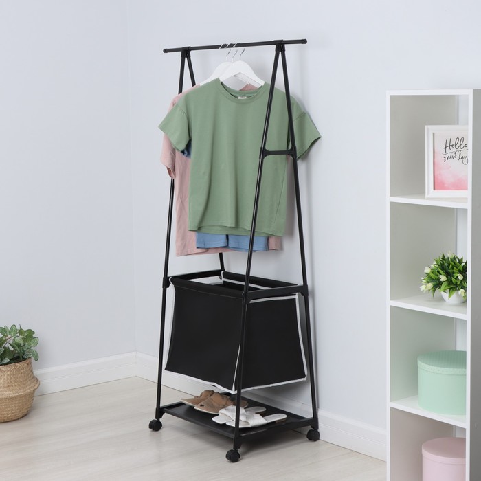 Вешалка напольная для одежды с корзиной LaDо́m, на колесах, 55×42×160 см, цвет чёрный аксессуары для комнаты rifforma вешалка для одежды напольная на колесах двойная