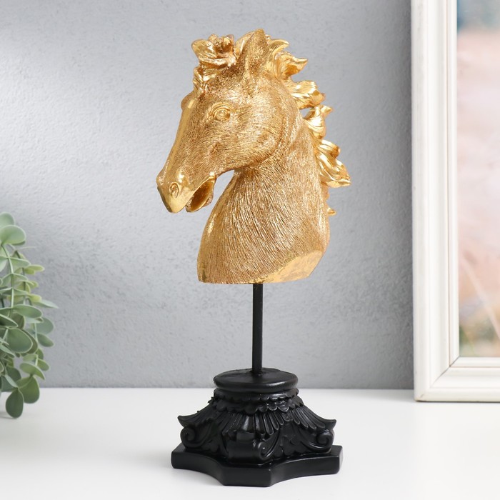 Сувенир полистоун бюст Голова ржущего коня золото 10,5х14х27 см