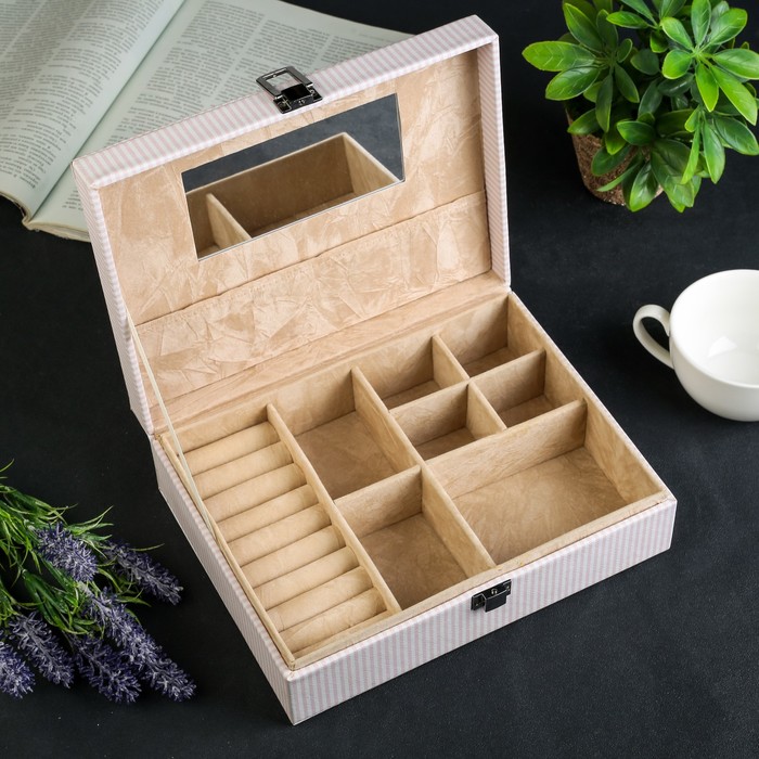 Шкатулка с отделениями под бижутерию Paris