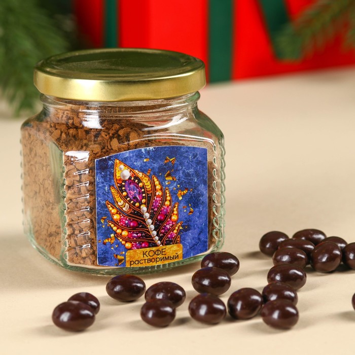 

Подарочный набор «Всё сбудется»: растворимый кофе 50 г., молочный шоколад 70 г., кофейные зёрна 30 г.