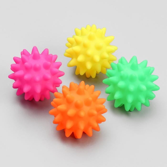 Игрушка пищащая "Мяч с шипами", 6,5 см, микс цветов