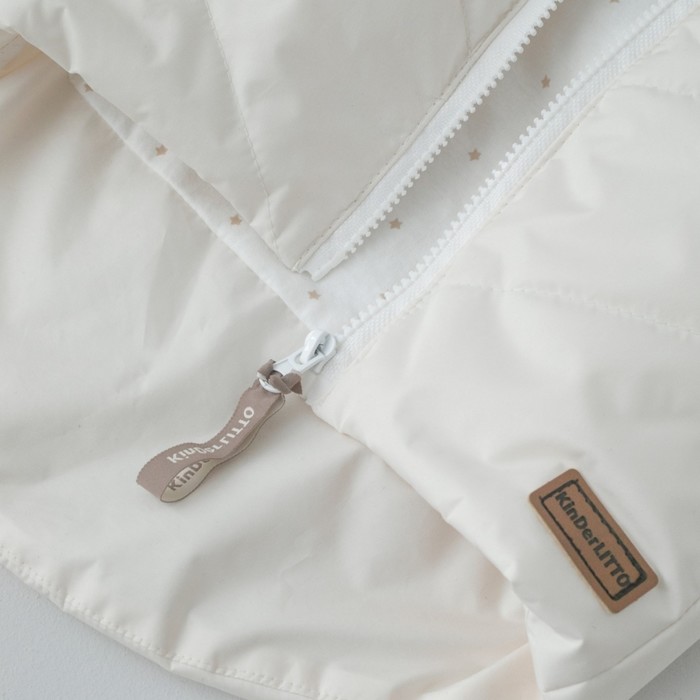 фото Жилет утеплённый детский, рост 80-86 см, цвет сливочный kinderlitto