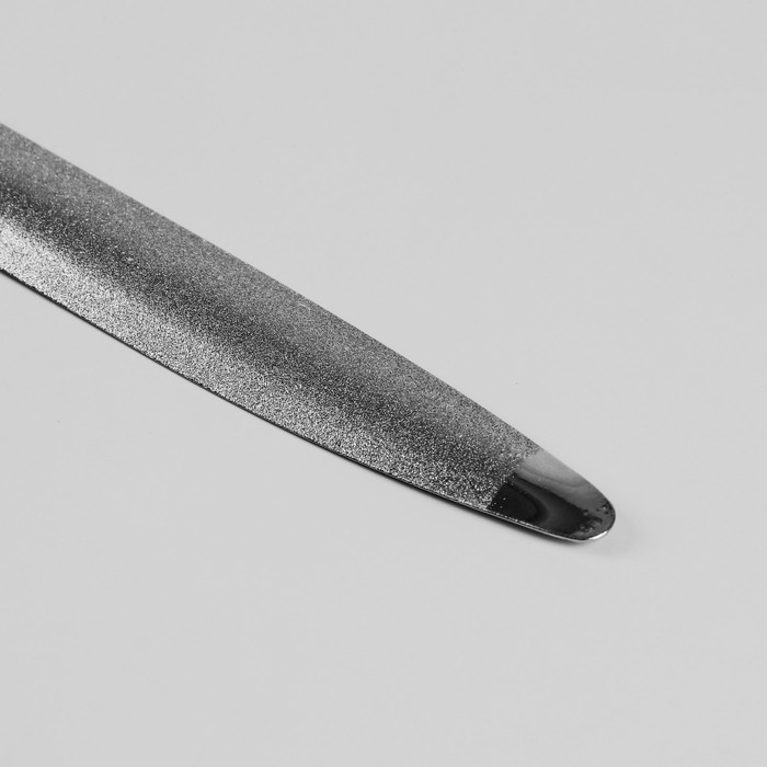 Пилка металлическая для ногтей, вогнутая 15см, цвет белый