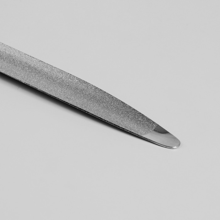 Пилка металлическая для ногтей, вогнутая 15см, цвет белый