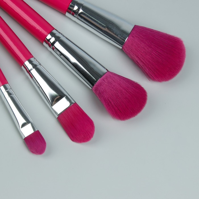 Набор кистей для макияжа, 9 предметов, на кнопке, цвет сливочный