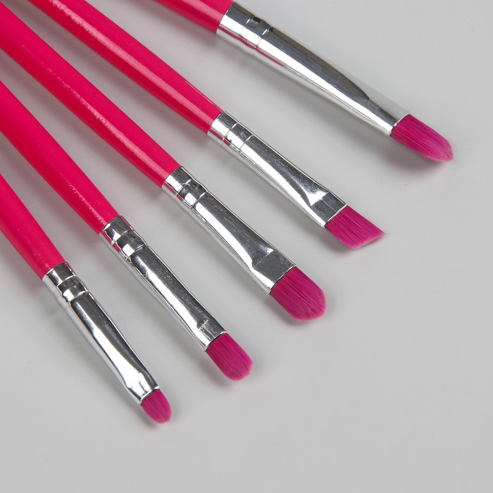 Набор кистей для макияжа, 9 предметов, на кнопке, цвет сливочный