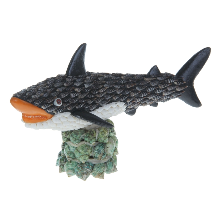 Сувенир из ракушек "Акула"