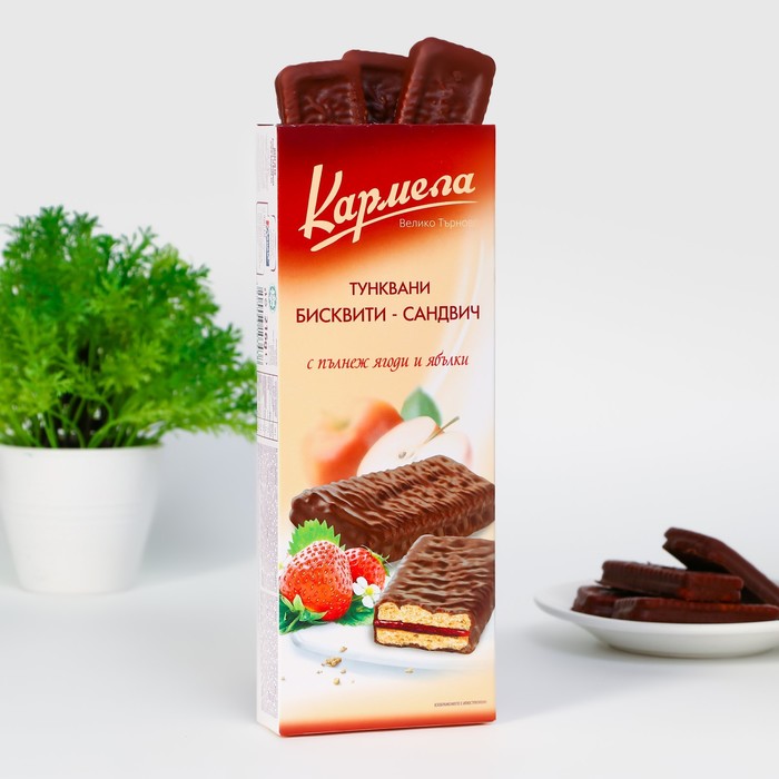 Печенье Karmela с клубникой в шоколаде, 216 г
