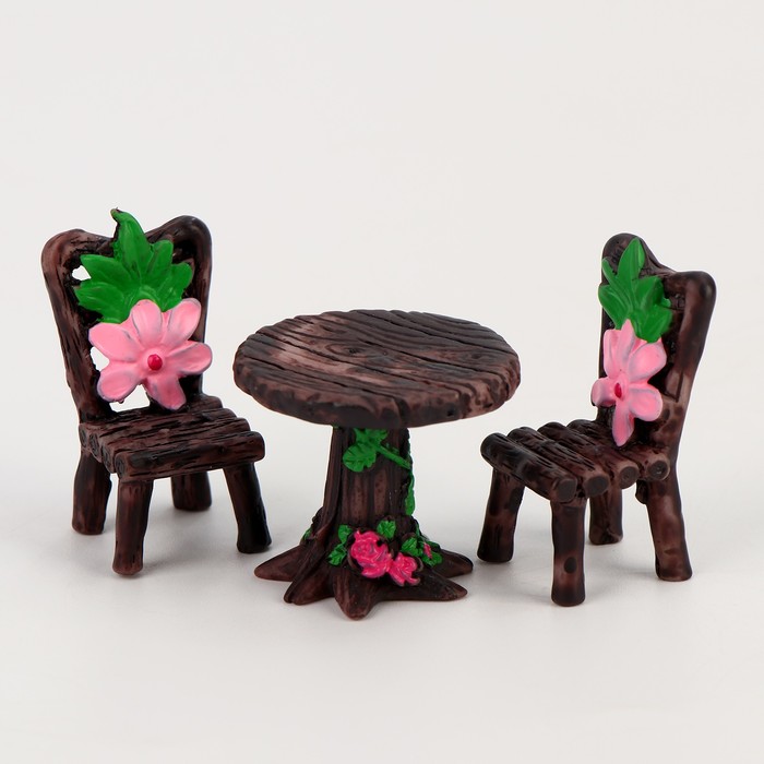 Миниатюра кукольная «Столик на двоих», набор: стол и 2 стула