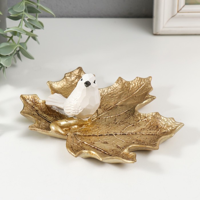 Сувенир полистоун Белая птичка на золотом листе 16х15х6 см