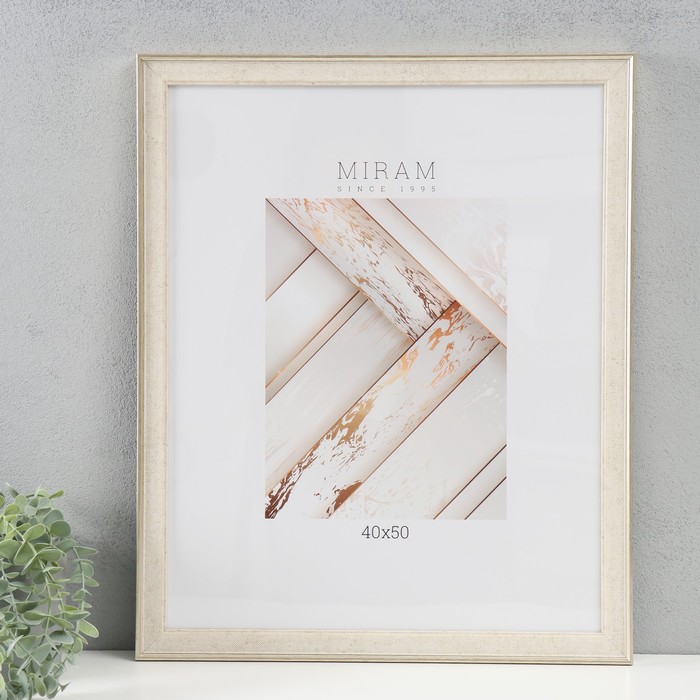 

Фоторамка пластик "МИРАМ" 40х50 см 657144-16 (пластиковый экран)