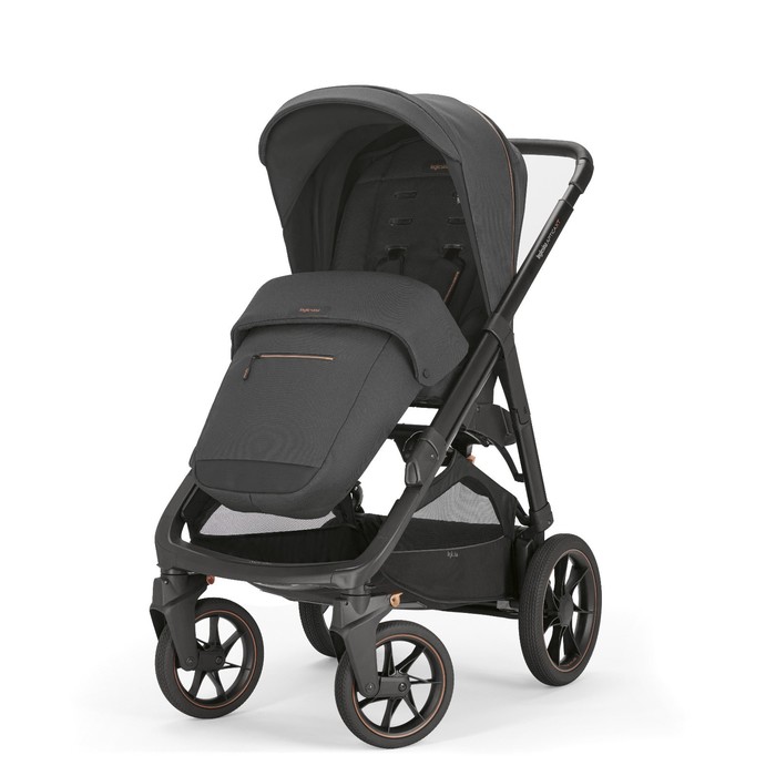 

Коляска прогулочная Inglesina Aptica XT New Magnet Grey