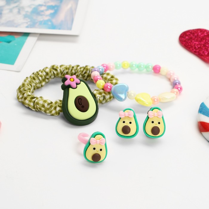 фото Комплект детский "выбражулька" 4 предмета: резинка, клипсы, браслет, кольцо, авокадо, цветной