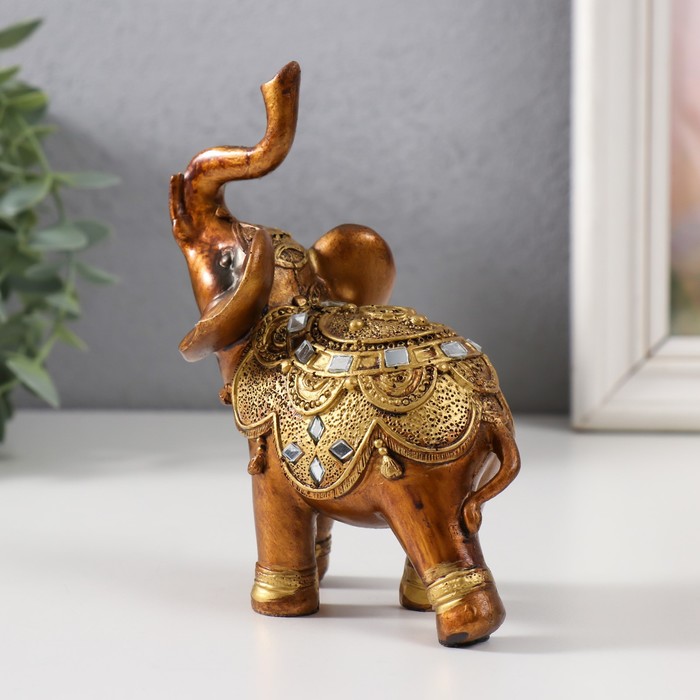 фото Сувенир полистоун "слон в золотой попоне со стразами" 11х5,7х13 см