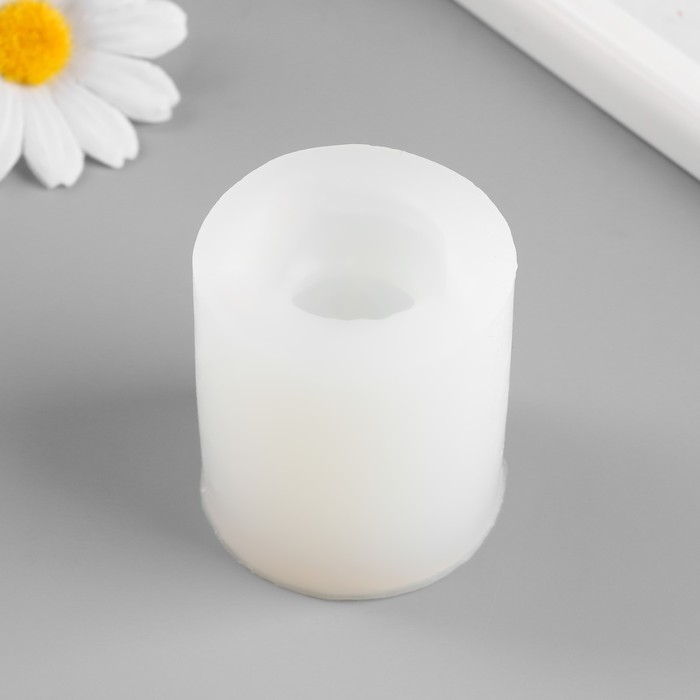 

Молд силикон 3D "Котик с рыбой-саблей" 5,2х5,2х5,7 см