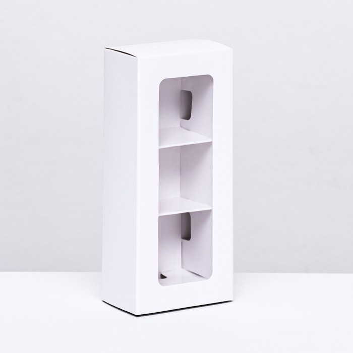 

Упаковка с обечайкой для 3 конфет, с окном, белый 13x5x3,3 см