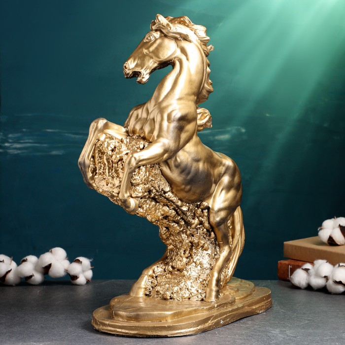 

Фигура "Конь" бронза, 46х40х19см