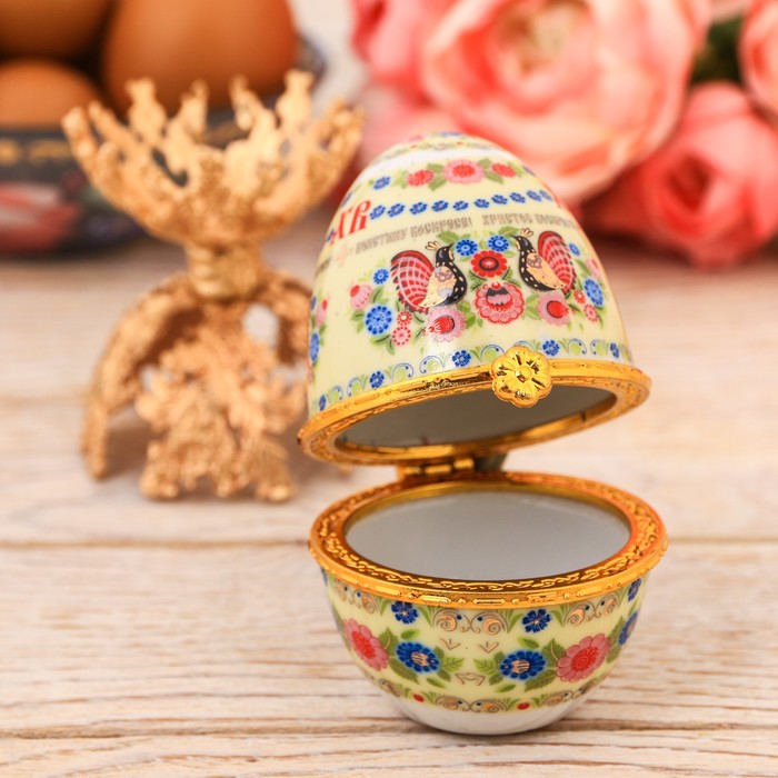 Яйцо-шкатулка "Христос Воскресе"