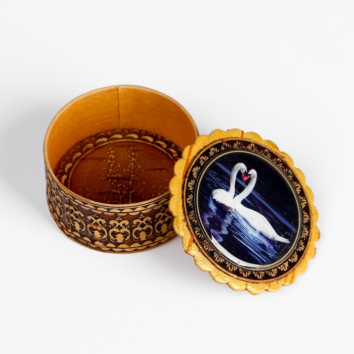 Шкатулка «Лебеди», береста