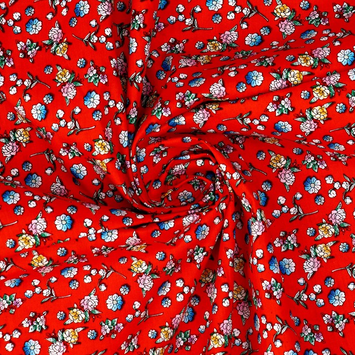 цена Лоскут, мелкий цветочек на красном, хлопок, 100 × 150 см