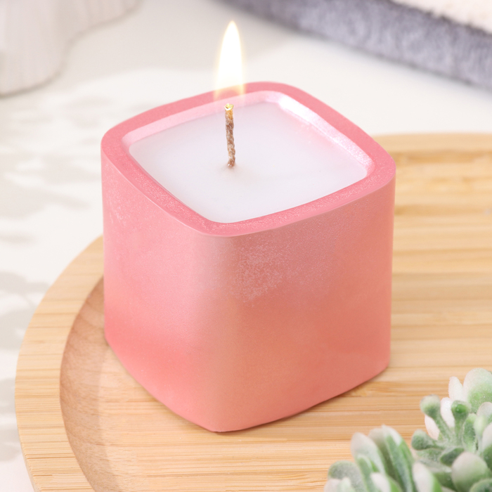 Свеча Квадрат. Мрамор в подсвечнике из гипса малый,5х4,5 см,розовый
