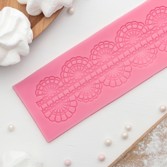 Коврик для айсинга 17х6,5х0,5 см "Рюши", цвет розовый