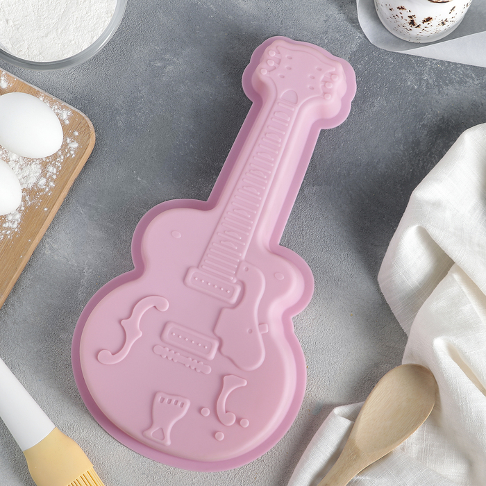 Форма для выпечки "Гитара" 32х18х4 см, цвета МИКС