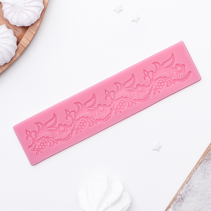 Коврик для айсинга 18х4х0,5 см "Цветочный узор", цвет розовый