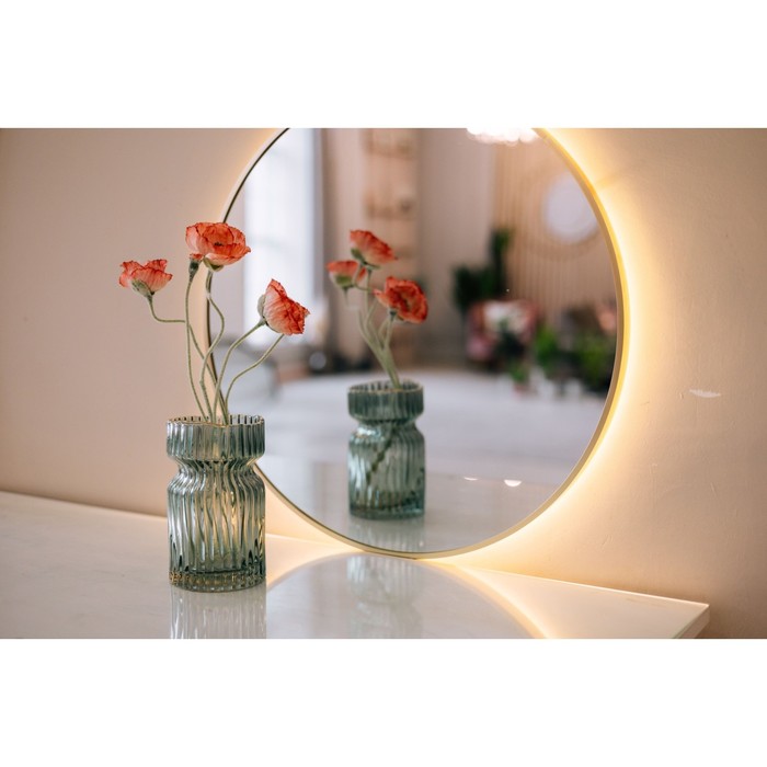 фото Декоративная ваза из рельефного стекла, 120×120×190 мм, цвет зелёный вещицы