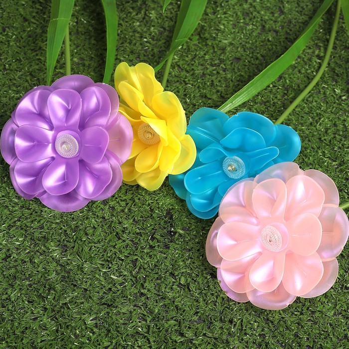 Декоративный штекер на солнечной батарее «Лютик», микс