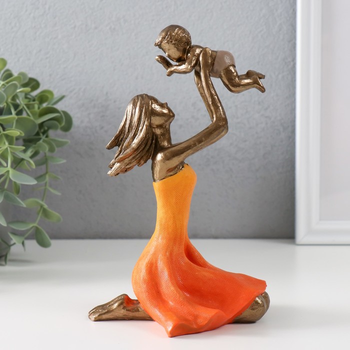 Сувенир полистоун Мама играет с ребенком бронза, оранжевый 12х9,5х19 см