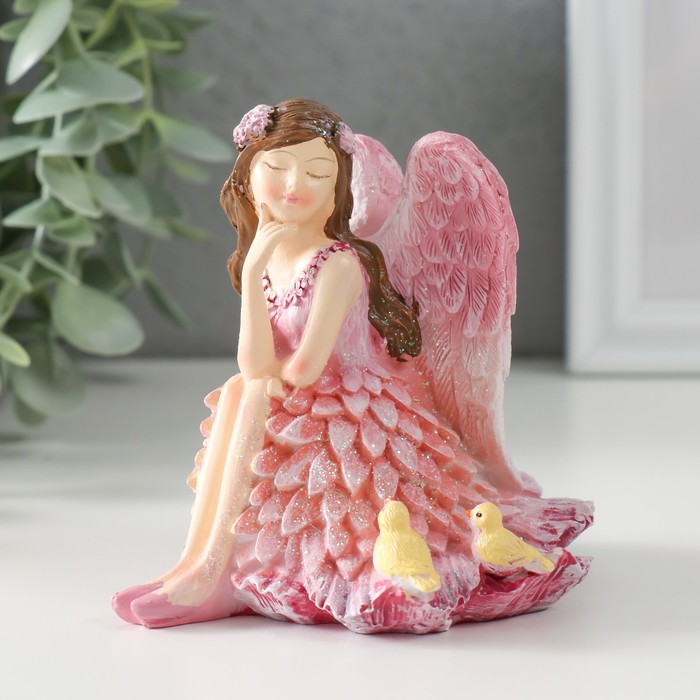 Сувенир полистоун Девочка-ангел в розовом платье с птичками розовые крылья 10х8,5х10 см