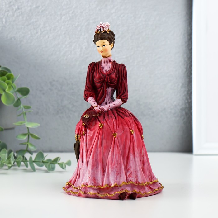 Сувенир полистоун Мадмуазель в бордовом платье, с сумочкой, сидит на стуле 13,5х12,5х21 см 98380