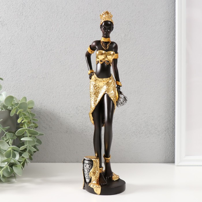 Сувенир полистоун Африканка в золотом с кувшином в руке 7х7х29 см