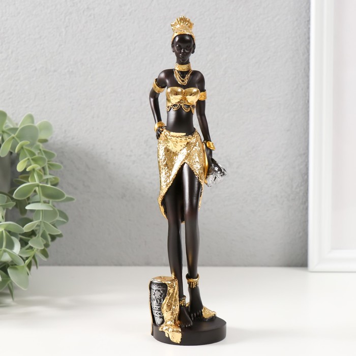 Сувенир полистоун Африканка в золотом с кувшином в руке 5х5х22 см