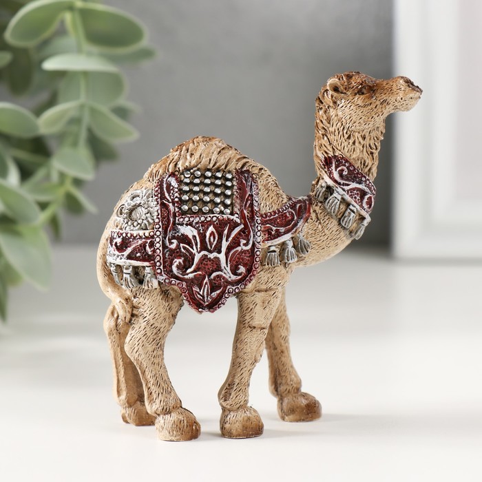 Сувенир полистоун Пустынный верблюд с попоной 3,5х8х8,7 см
